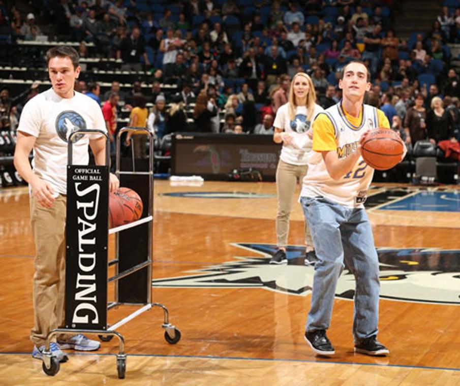 Suns vsTrail Blazers Halftime Free Throw