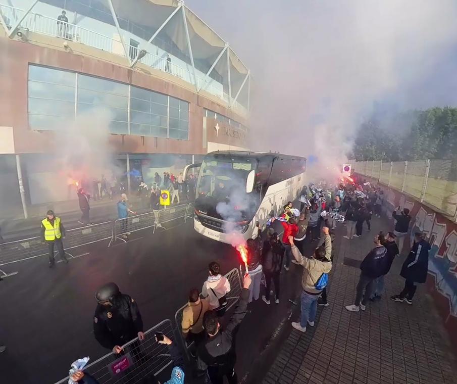 RC Celta fans welcoming the team